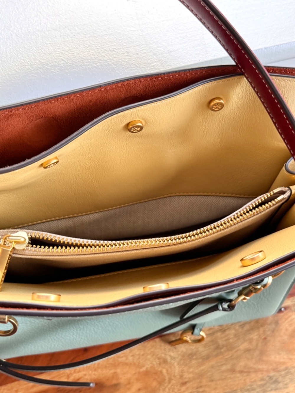 NWOT: Tory Burch Lee Radziwill Bag - Rare color combination - Picture 4 of 10